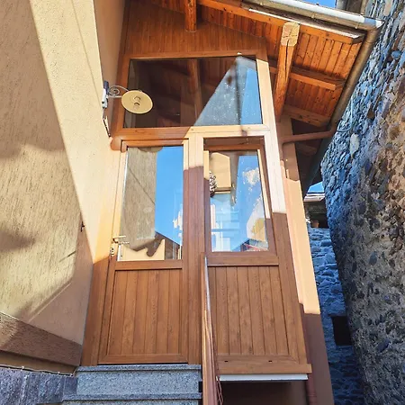 Maemorare - Caratteristico Bilocale In Casetta Indipendente דירה Challand-Saint-Anselme